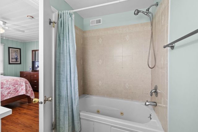 212 56th Ave. N, North Myrtle Beach, SC 29582
