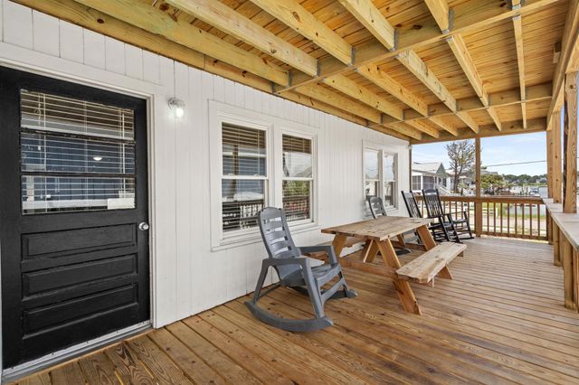 212 56th Ave. N, North Myrtle Beach, SC 29582
