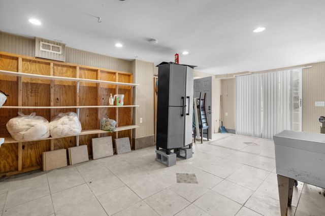 212 56th Ave. N, North Myrtle Beach, SC 29582