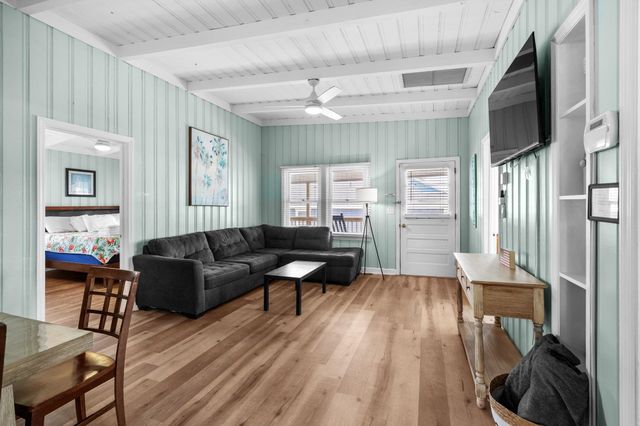 212 56th Ave. N, North Myrtle Beach, SC 29582