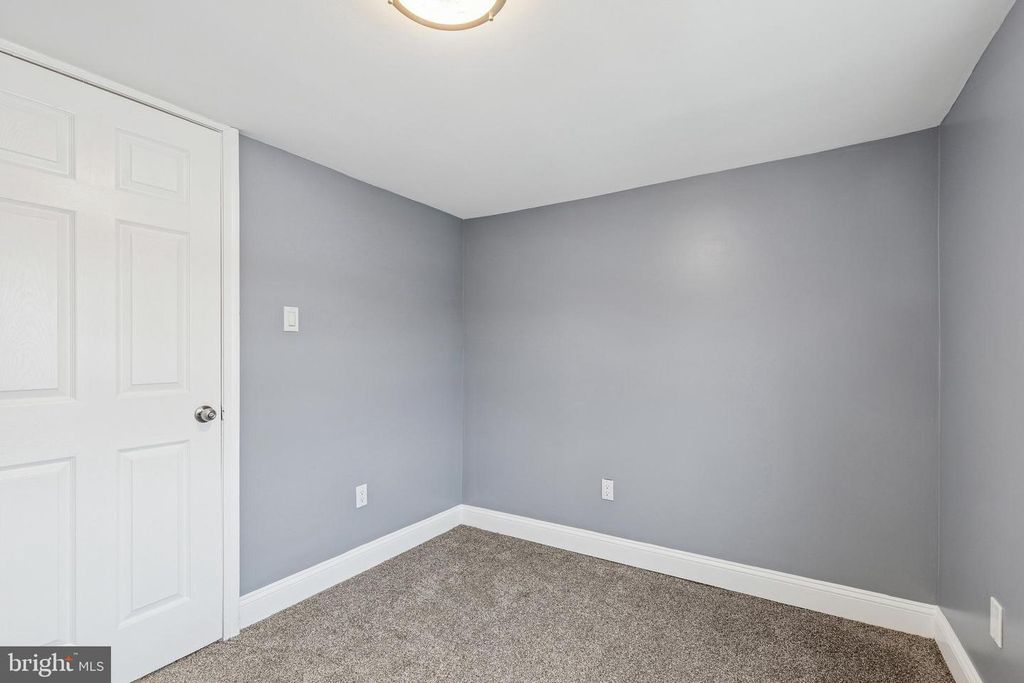 Image 26 of property listing at 4406 SAINT GEORGES AVE, Baltimore, MD 21212