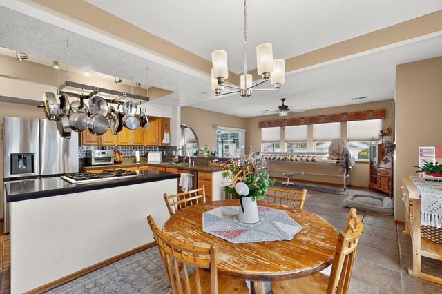 2441 Manzano Loop NE, Rio Rancho, NM 87144
