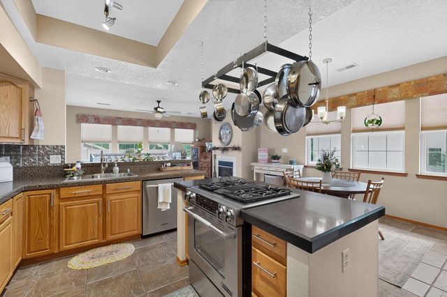 2441 Manzano Loop NE, Rio Rancho, NM 87144
