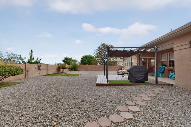 2441 Manzano Loop NE, Rio Rancho, NM 87144