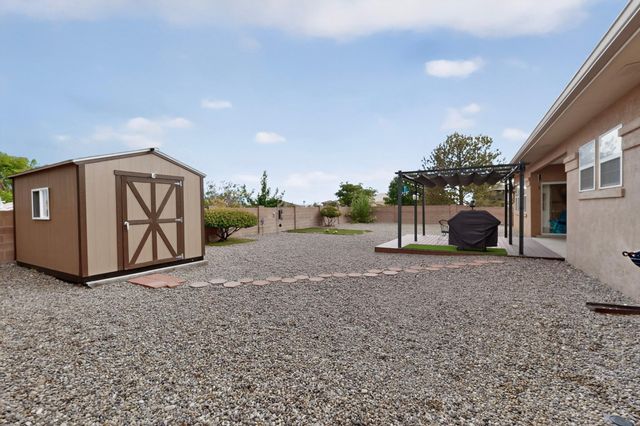 2441 Manzano Loop NE, Rio Rancho, NM 87144