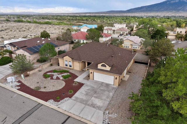 2441 Manzano Loop NE, Rio Rancho, NM 87144