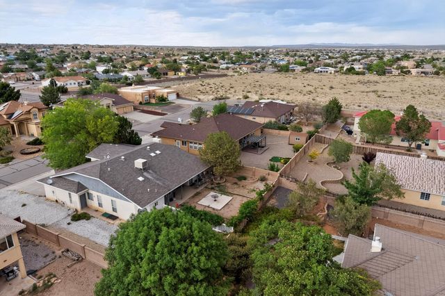 2441 Manzano Loop NE, Rio Rancho, NM 87144