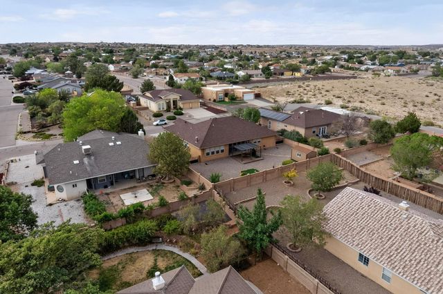 2441 Manzano Loop NE, Rio Rancho, NM 87144