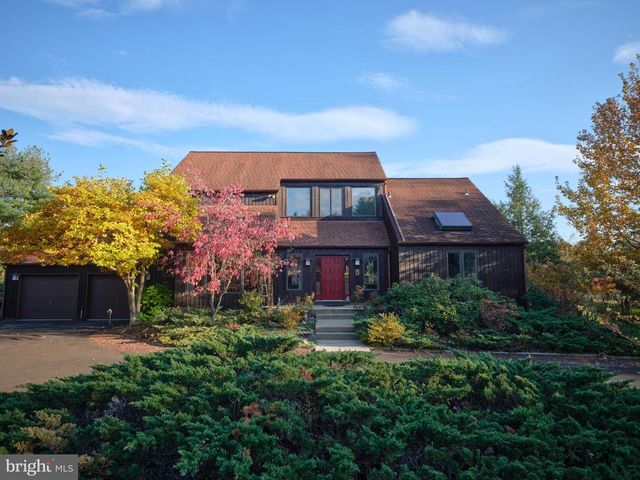 3054 COMFORT RD, New Hope, PA 18938