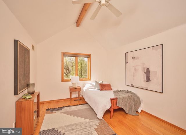 3054 COMFORT RD, New Hope, PA 18938