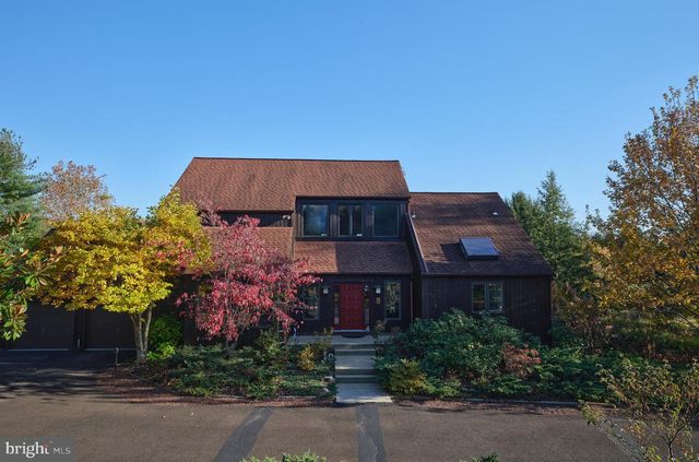 3054 COMFORT RD, New Hope, PA 18938