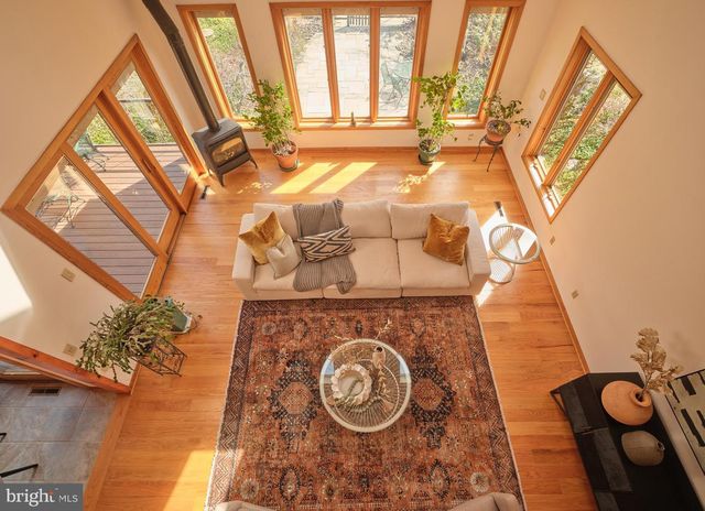 3054 COMFORT RD, New Hope, PA 18938