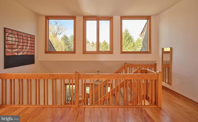 3054 COMFORT RD, New Hope, PA 18938