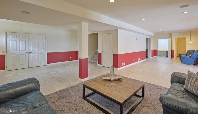 3054 COMFORT RD, New Hope, PA 18938