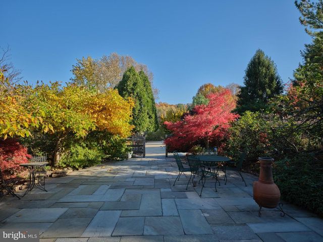 3054 COMFORT RD, New Hope, PA 18938