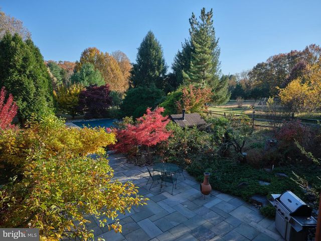 3054 COMFORT RD, New Hope, PA 18938