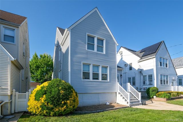119 Munro Boulevard, Valley Stream, NY 11581