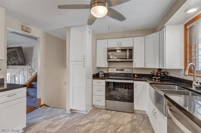 26 Brune Drive, Bedford, OH 44146