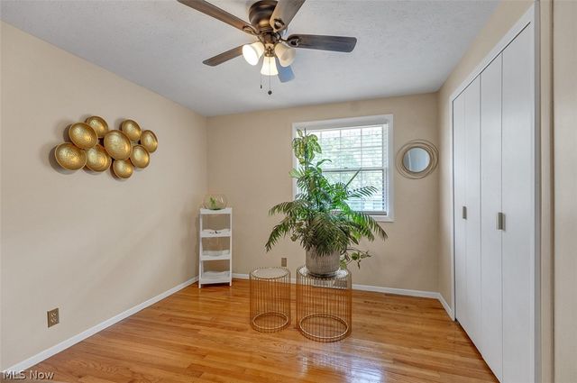 26 Brune Drive, Bedford, OH 44146