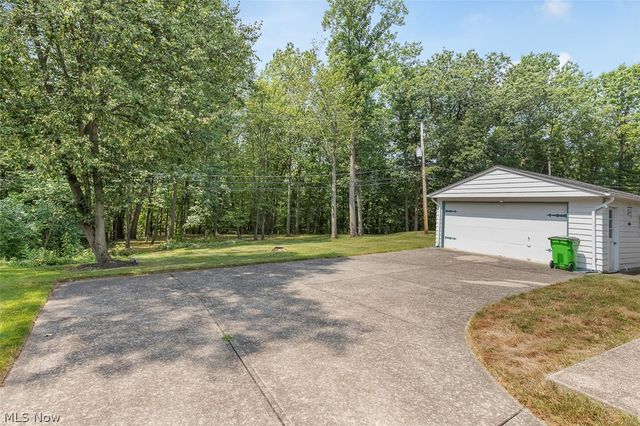 26 Brune Drive, Bedford, OH 44146