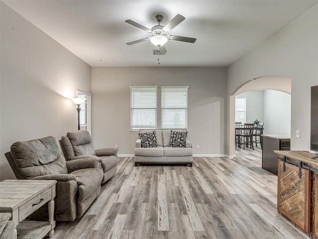 408 E Atlanta Terrace, Mustang, OK 73064