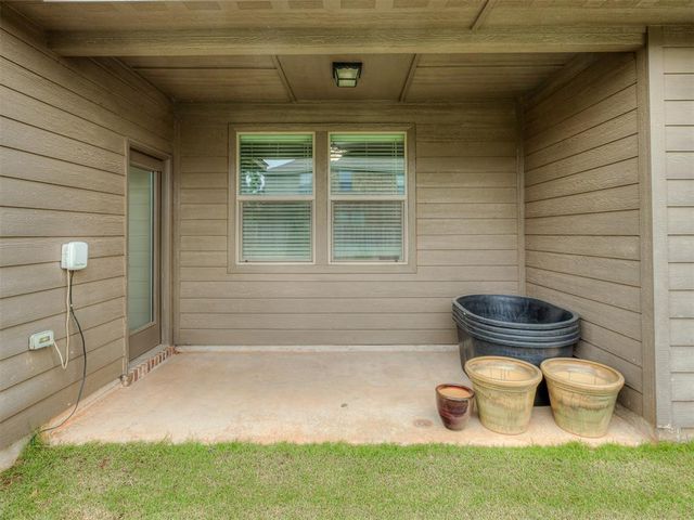 408 E Atlanta Terrace, Mustang, OK 73064