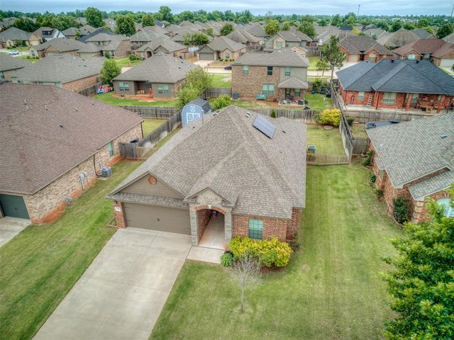 408 E Atlanta Terrace, Mustang, OK 73064