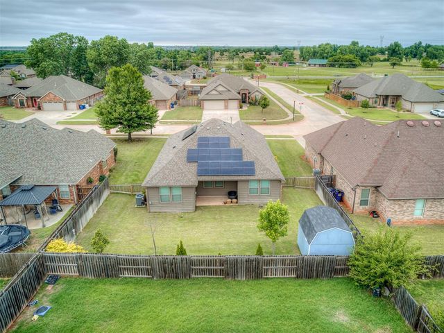 408 E Atlanta Terrace, Mustang, OK 73064