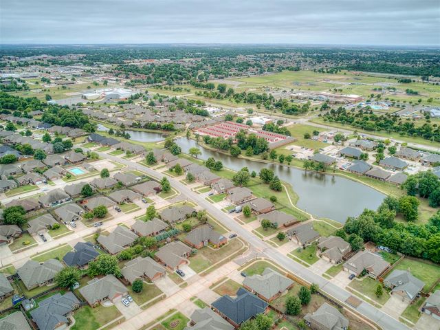 408 E Atlanta Terrace, Mustang, OK 73064