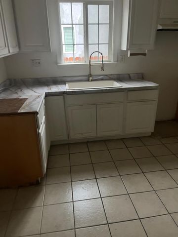 4259 13th Ave, Sacramento, CA 95820