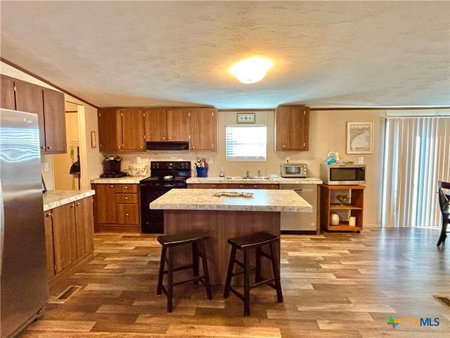 359 N Byers, Port O'connor, TX 77982