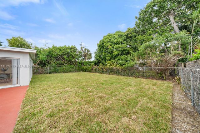 331 NE 42nd Ct, Oakland Park, FL 33334