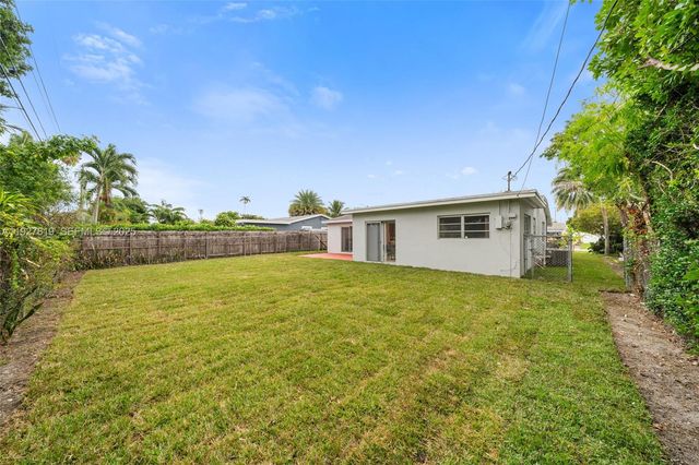 331 NE 42nd Ct, Oakland Park, FL 33334