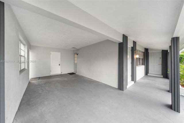 331 NE 42nd Ct, Oakland Park, FL 33334