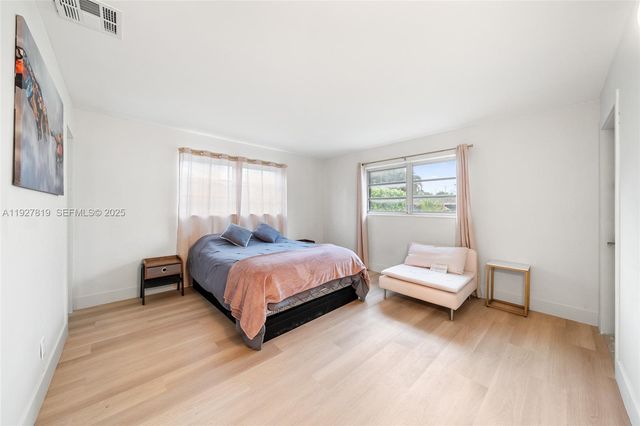 331 NE 42nd Ct, Oakland Park, FL 33334