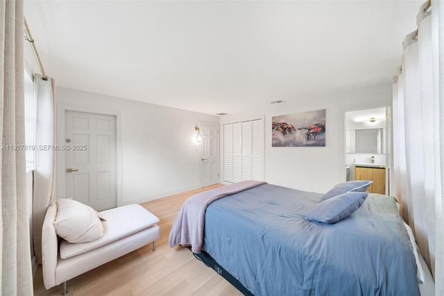 331 NE 42nd Ct, Oakland Park, FL 33334