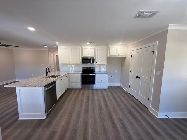 22 Wilks Rd., Columbia, MS 39429