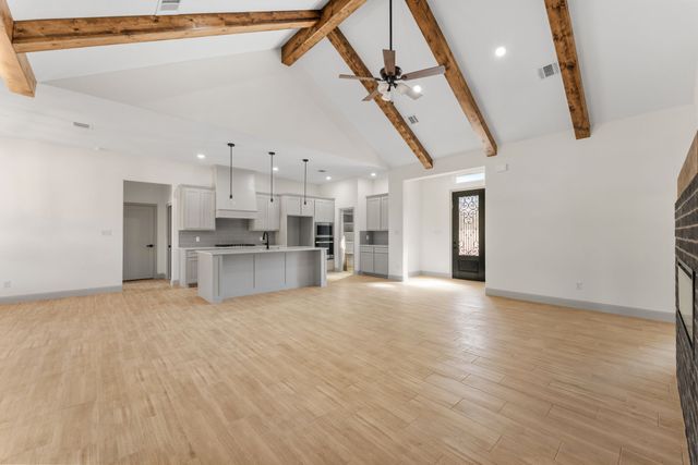 1516 PORTS O CALL Court, Granbury, TX 76048