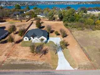 1516 PORTS O CALL Court, Granbury, TX 76048