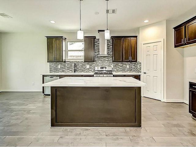 17903 Pleasantglen Court, Spring, TX 77379
