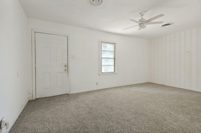 661 W Millett Drive, Dallas, TX 75232