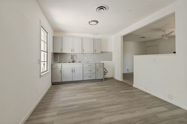 661 W Millett Drive, Dallas, TX 75232