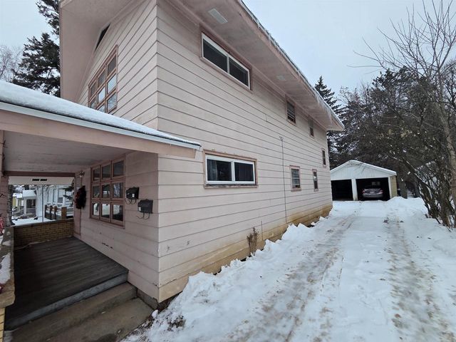 922 WASHINGTON STREET, Wausau, WI 54403
