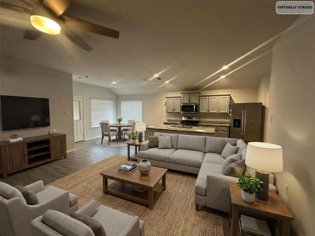 9736 Apex Drive, Fort Worth, TX 76108