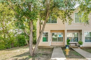 2 Autumn River # 2, San Antonio, TX 78245