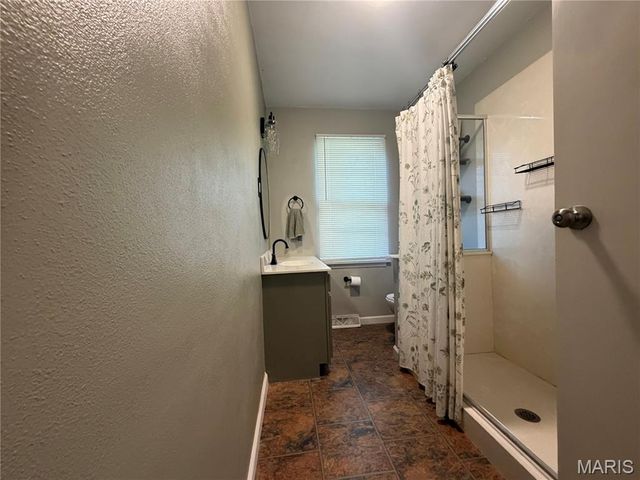 317 E Madison Street, Millstadt, IL 62260