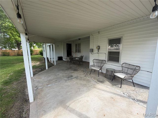 317 E Madison Street, Millstadt, IL 62260