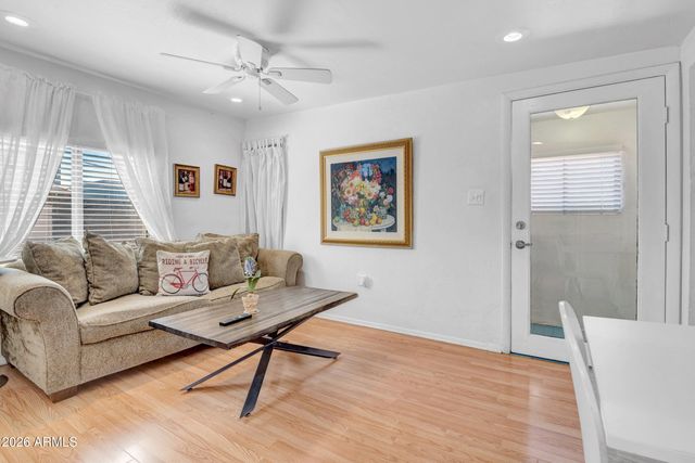 712 E PIERCE Street, Phoenix, AZ 85006