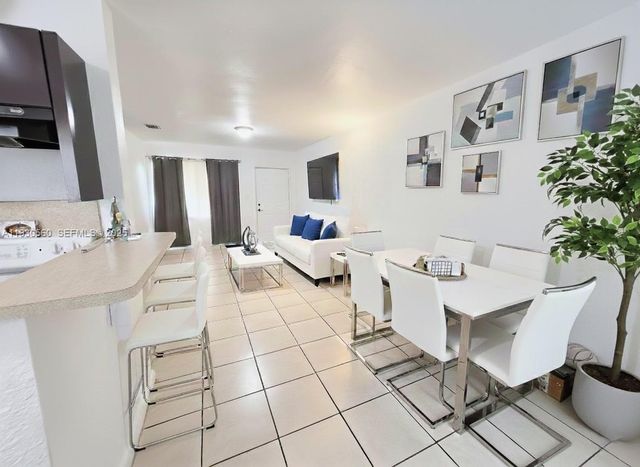 3041 NW 52nd St 0, Miami, FL 33142