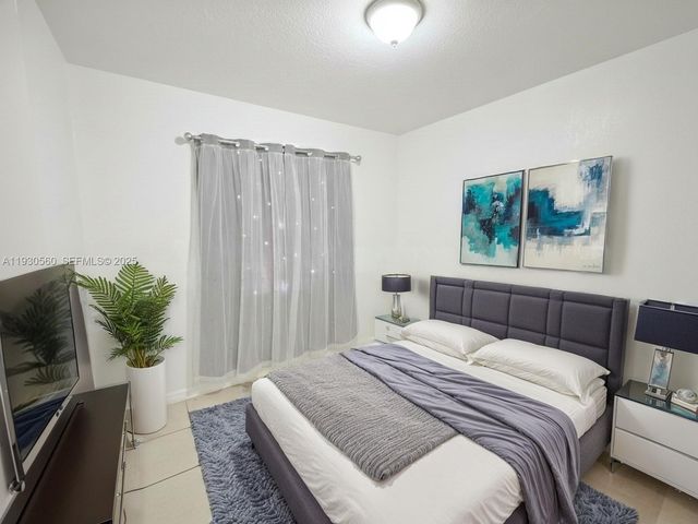 3041 NW 52nd St 0, Miami, FL 33142